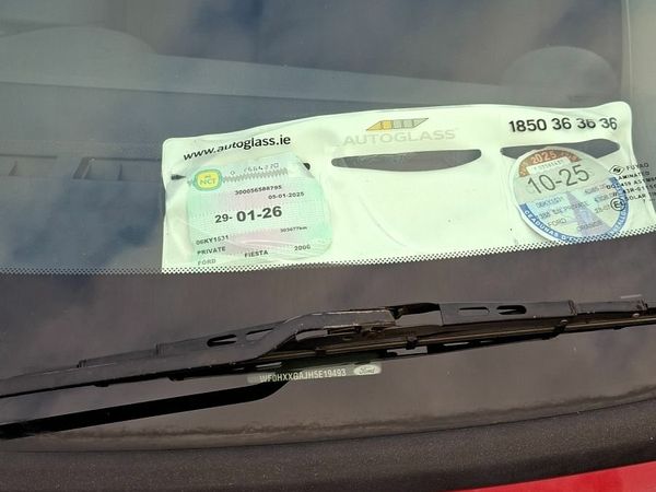 Ford Fiesta Hatchback, Petrol, 2006, Orange