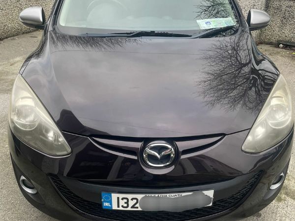 Mazda Demio MPV, Petrol, 2013, Black