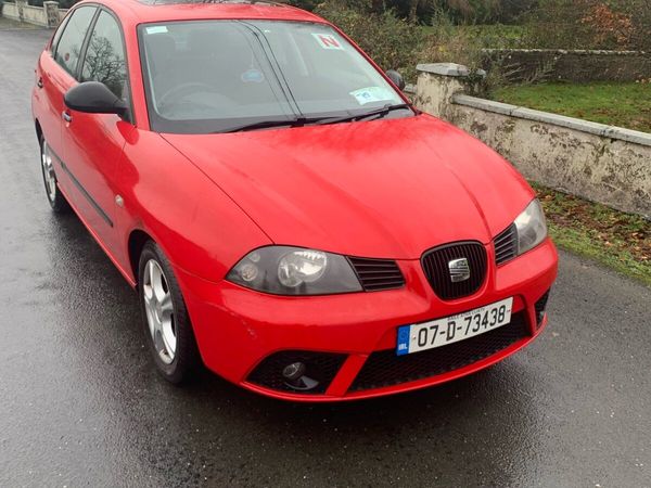 SEAT Ibiza Hatchback, Petrol, 2007, Red