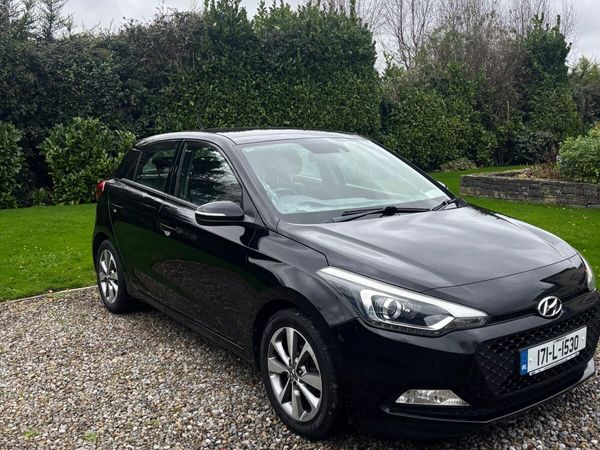 Hyundai i20 Hatchback, Petrol, 2017, Black