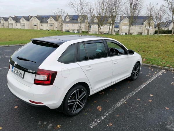 Skoda Rapid Hatchback, Diesel, 2016, White