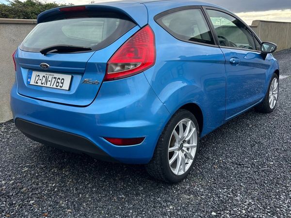 Ford Fiesta Hatchback, Diesel, 2012, Blue