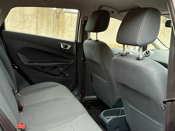 Ford Fiesta Hatchback, Petrol, 2012, Black