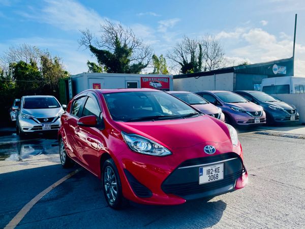Toyota Aqua Hatchback, Petrol Hybrid, 2018, Red