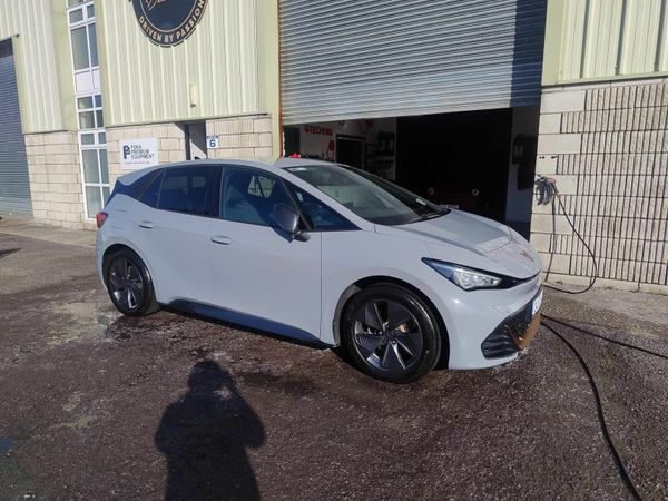 Cupra Born Estate, Electric, 2024, Grey