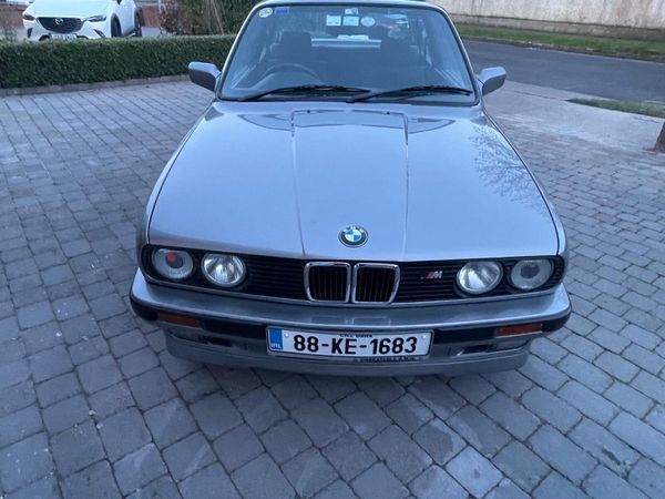 BMW 3-Series Saloon, Petrol, 1988, Grey