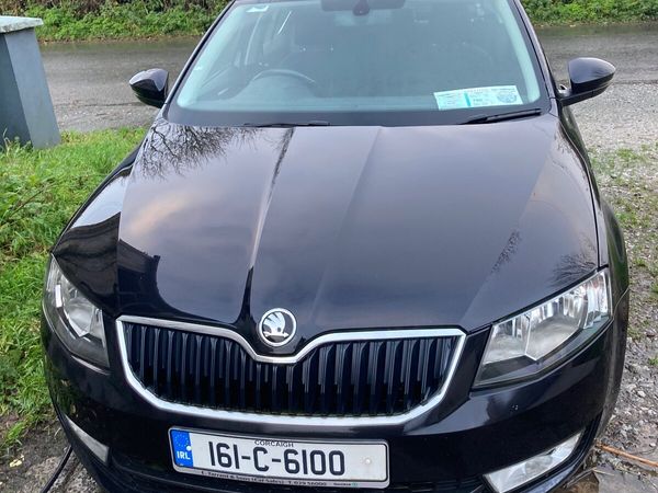 Skoda Octavia Saloon, Diesel, 2016, Black