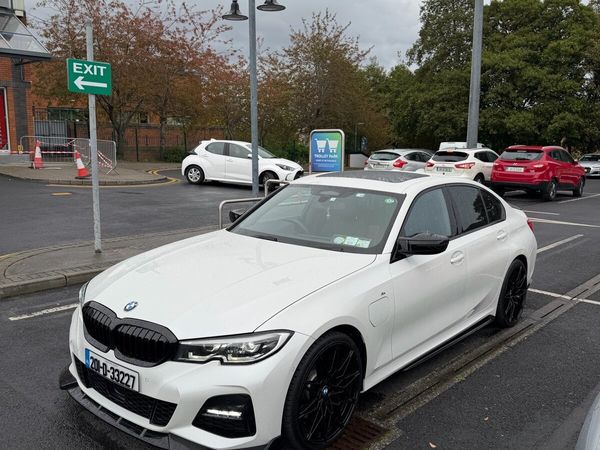BMW 3-Series Saloon, Petrol Plug-in Hybrid, 2020, White