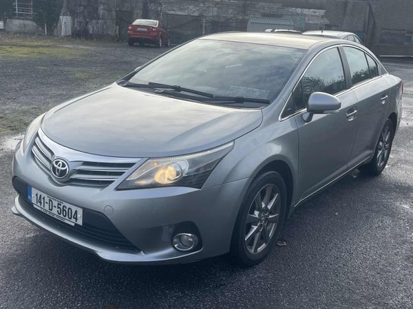Toyota Avensis Hatchback, Diesel, 2014, Silver