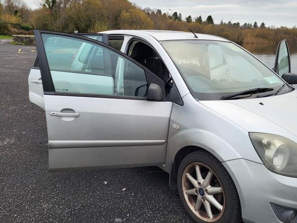 Ford Fiesta Hatchback, Petrol, 2007, Silver