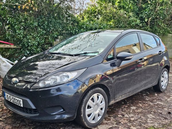 Ford Fiesta Hatchback, Diesel, 2010, Black