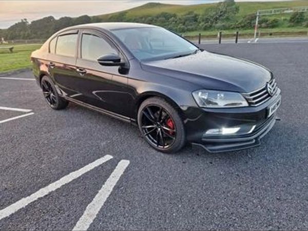 Volkswagen Passat Saloon, Diesel, 2011, Black