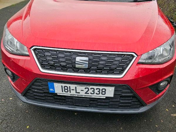 SEAT Arona SUV, Diesel, 2018, Red