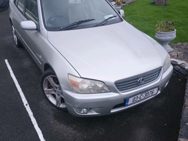 Lexus IS Saloon, Petrol, 2003, Silver