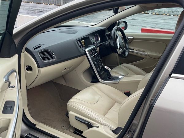 Volvo S60 Saloon, Diesel, 2013, Green