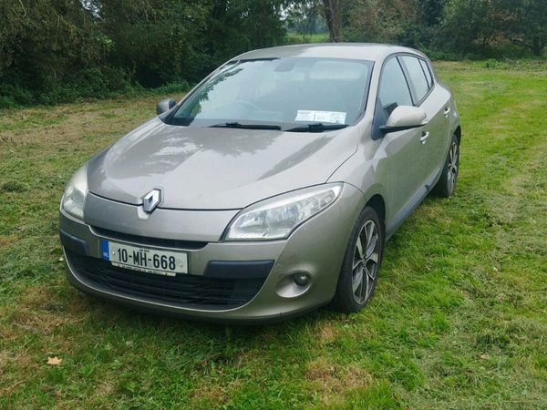 Renault Megane Hatchback, Diesel, 2010, Gold