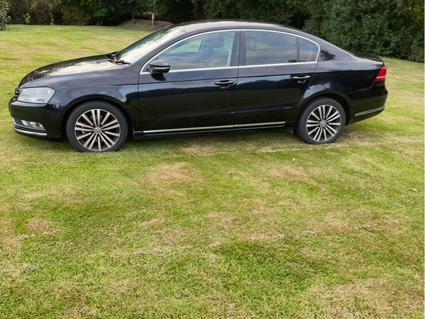 Volkswagen Passat Saloon, Diesel, 2012, Black