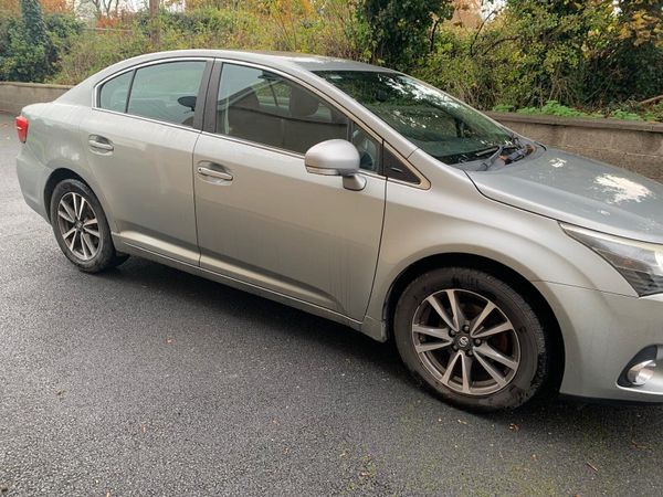 Toyota Avensis Saloon, Diesel, 2015, Grey