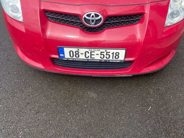 Toyota Auris Hatchback, Diesel, 2008, Red