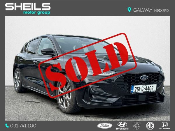 Ford Focus Hatchback, Petrol Hybrid, 2025, Black