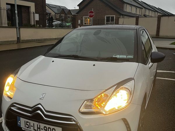 Citroen DS 3 Hatchback, Diesel, 2015, White