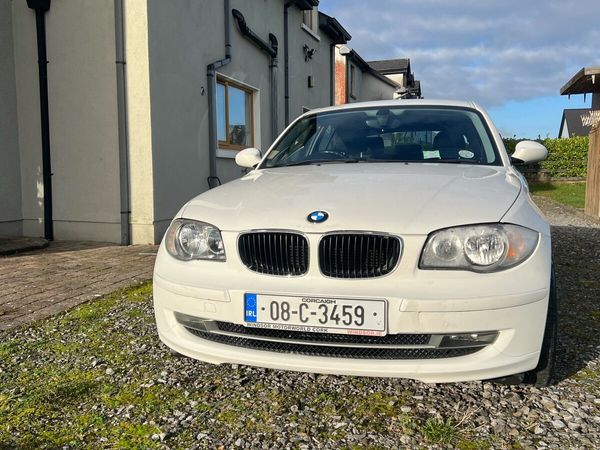 BMW 1-Series Hatchback, Petrol, 2008, White