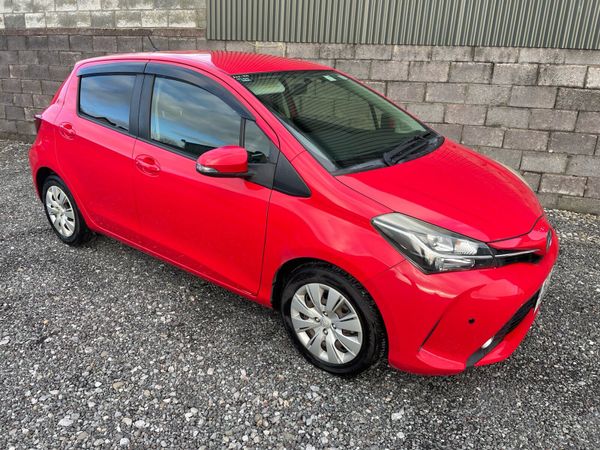 Toyota Vitz Hatchback, Petrol, 2014, Red