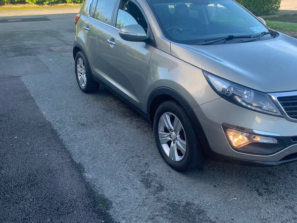 Kia Sportage SUV, Diesel, 2013, Silver