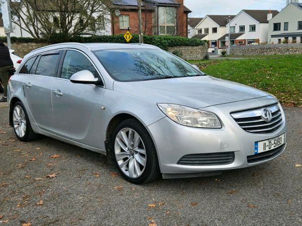 Vauxhall Insignia Estate, Diesel, 2011, Silver