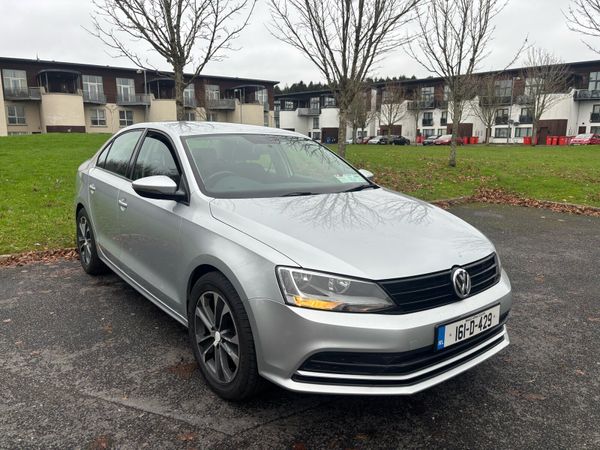 Volkswagen Jetta Saloon, Petrol, 2016, Silver