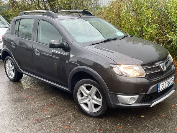 Dacia Sandero Stepway Hatchback, Petrol, 2015, Black