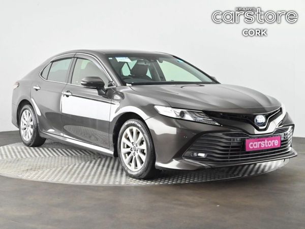 Toyota Camry Saloon, Petrol Hybrid, 2019, Brown