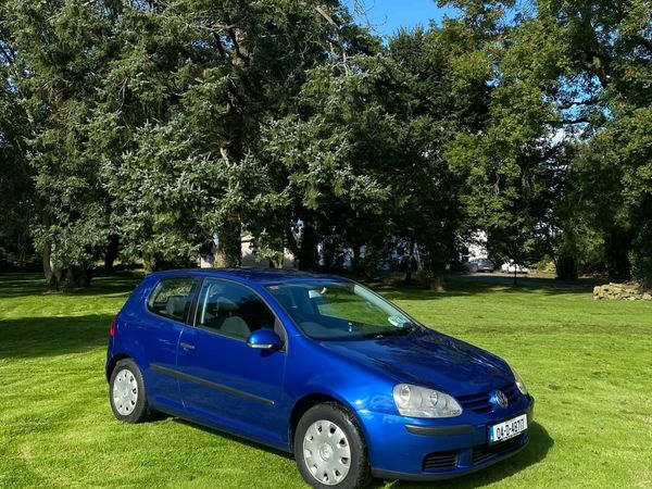 Volkswagen Golf Hatchback, Petrol, 2004, Blue