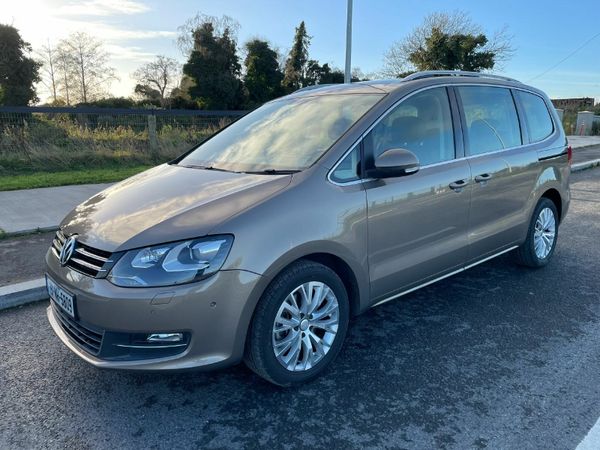 Volkswagen Sharan MPV, Petrol, 2015, Gold