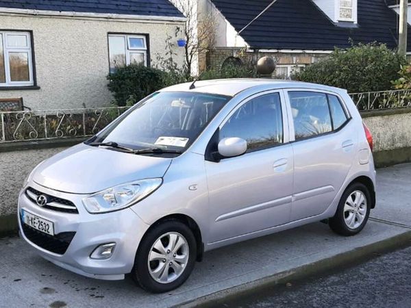 Hyundai i10 Hatchback, Petrol, 2011, Silver