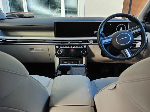 Hyundai Tucson SUV, Petrol Hybrid, 2024, Black