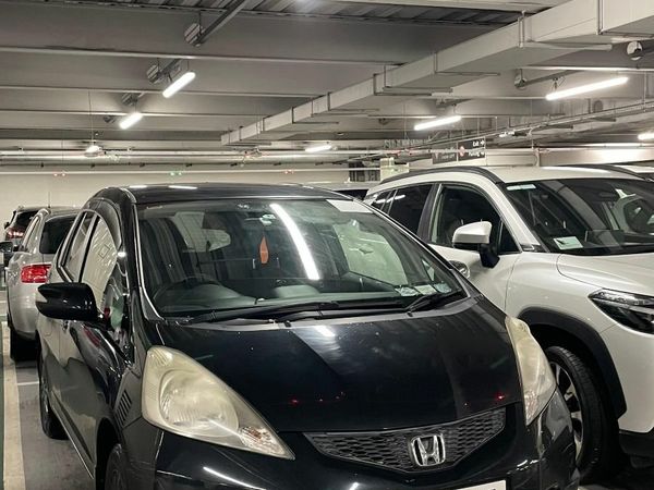 Honda Fit Hatchback, Petrol, 2010, Black