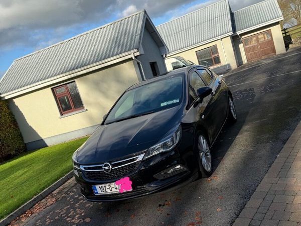 Opel Astra Hatchback, Diesel, 2019, Black