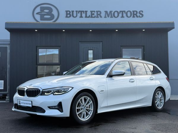 BMW 3-Series Estate, Petrol Hybrid, 2022, White