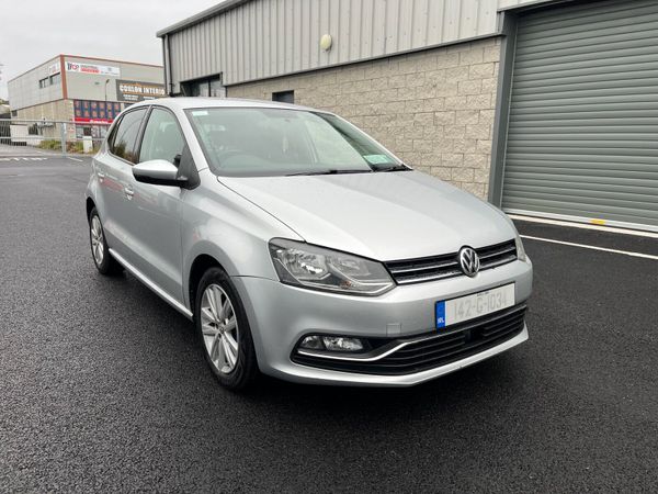 Volkswagen Polo Hatchback, Petrol, 2014, Silver