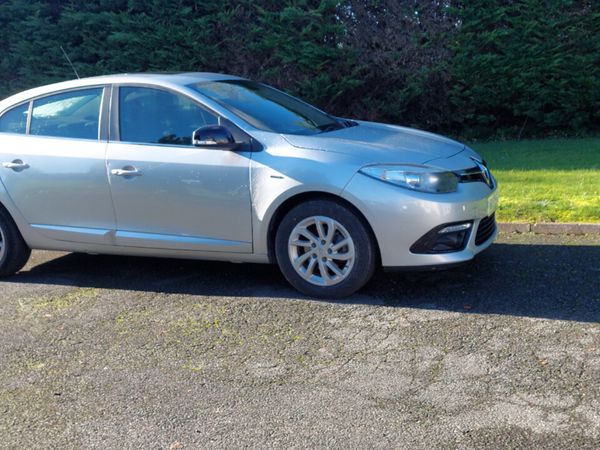 Renault Fluence Saloon, Diesel, 2016, Silver