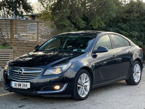 Opel Insignia Hatchback, Diesel, 2014, Black