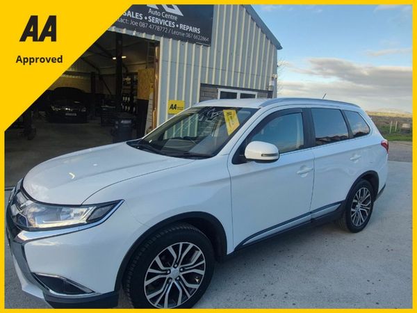 Mitsubishi Outlander SUV, Diesel, 2016, White