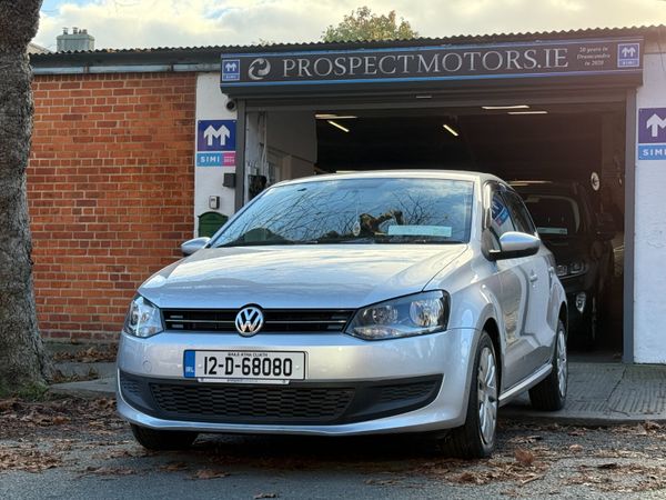 Volkswagen Polo Hatchback, Petrol, 2012, Silver