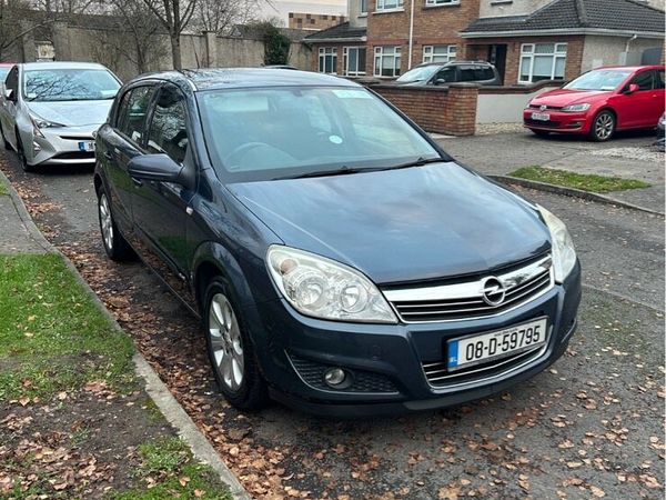 Opel Astra Hatchback, Petrol, 2008, Blue