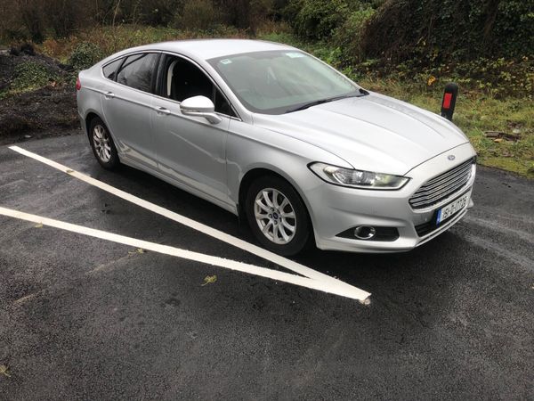 Ford Mondeo Hatchback, Diesel, 2015, Silver