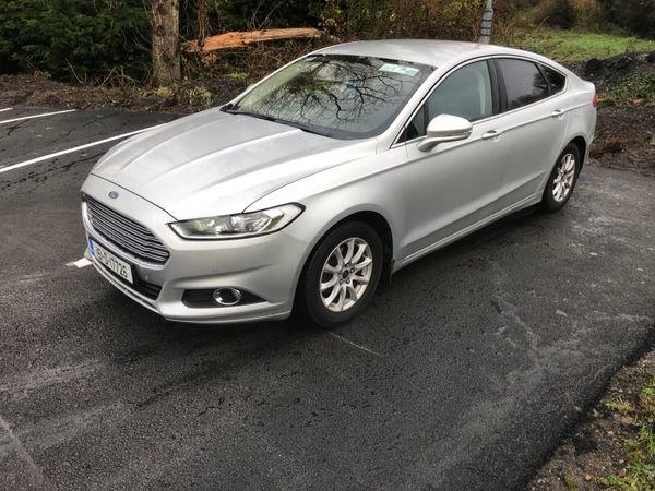 Ford Mondeo Hatchback, Diesel, 2015, Silver
