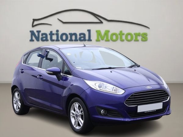 Ford Fiesta Hatchback, Petrol, 2017, Blue