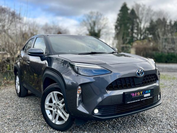 Toyota Yaris Cross Hatchback, Petrol Hybrid, 2021, Grey