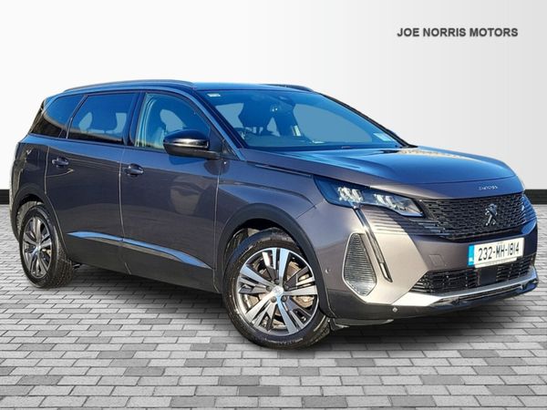 Peugeot 5008 MPV, Diesel, 2023, Grey
